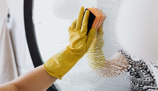 How to choose proper protective and medical gloves?