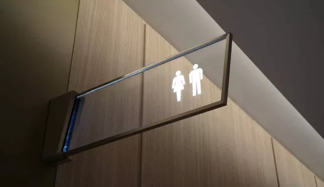 Wie markiere ich den Weg zur Toilette richtig?